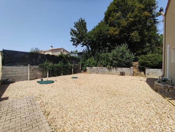 SPACIEUSE MAISON DE CAMPAGNE - PROCHE DE CHASSENEUIL