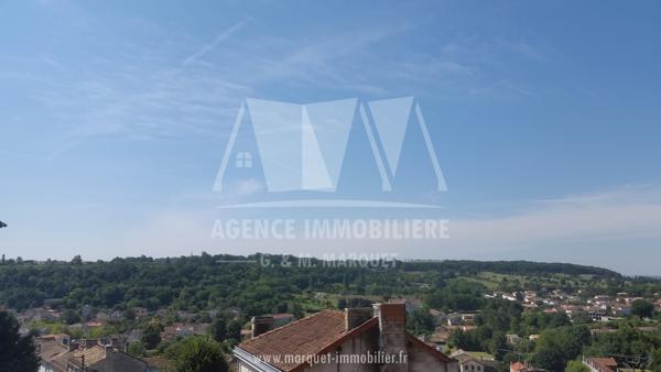 ANGOULEME APPARTEMENT T6 AVEC TRES BELLE VUE
