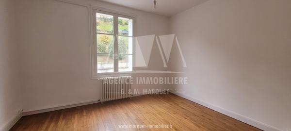 ANGOULEME APPARTEMENT T6 AVEC TRES BELLE VUE
