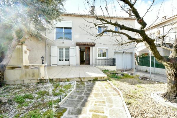 Maison à vendre 6 pièces FONTVIEILLE (13)