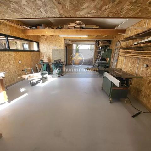 Vente Villa 7 pièces 185 m2 à Pourrières