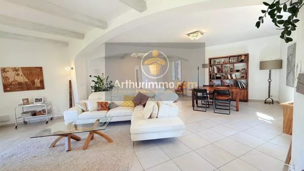 Vente Villa 7 pièces 185 m2 à Pourrières