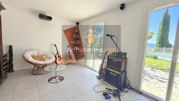 Vente Villa 7 pièces 185 m2 à Pourrières