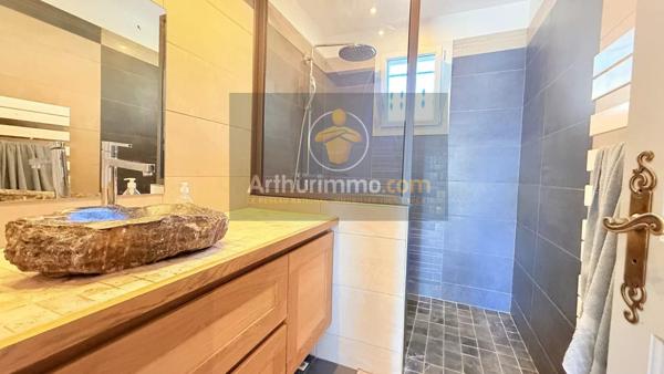 Vente Villa 7 pièces 185 m2 à Pourrières