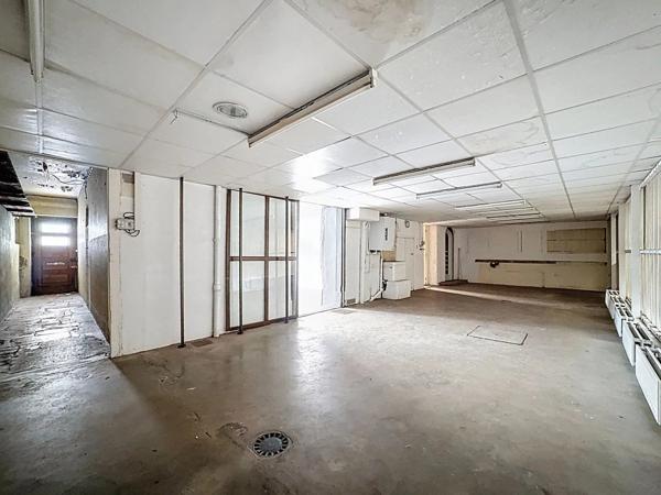 Location Local commercial 3 pièces 180 m2 à Bourgoin-Jallieu