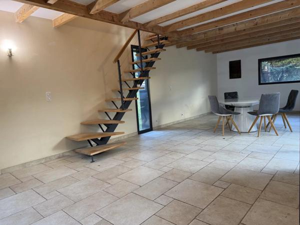 Location Local commercial 4 pièces 98 m2 à Luc-la-Primaube