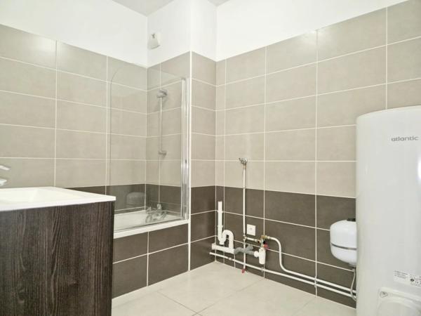 Vente Appartement 4 pièces 95 m2 à Salon-de-Provence