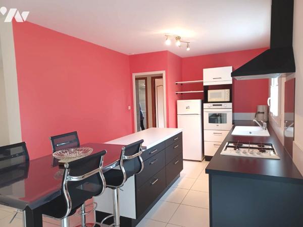 Deux maisons attenantes