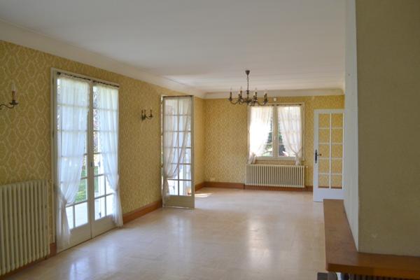 Maison 6 pièces à vendre St Rémy sur Creuse - 86220 / Réf: 11877