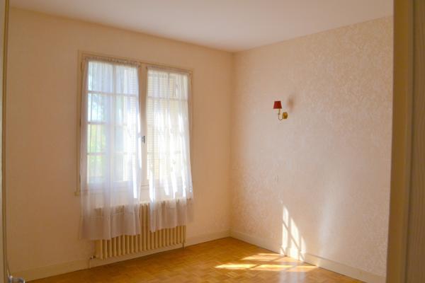 Maison 6 pièces à vendre St Rémy sur Creuse - 86220 / Réf: 11877