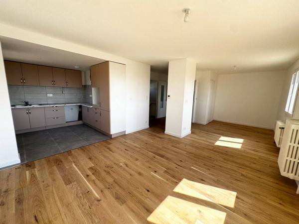 Maison de 100m² avec terrain de 1449m² à DAVEZIEUX