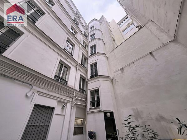 A VENDRE - 2 PIECES 15m² - DERNIER ETAGE
