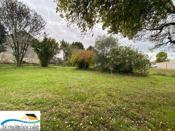 Terrain Arvert 825 m2 utiles | LA TREMBLADE IMMO