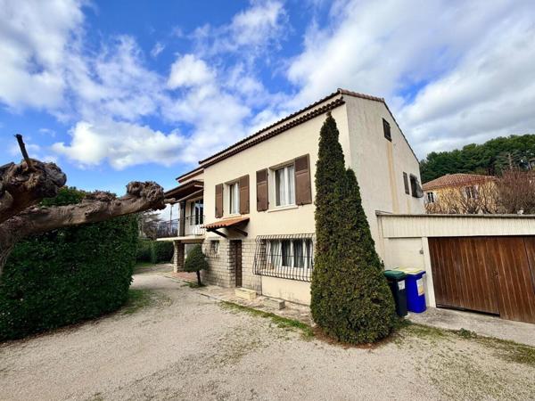 Maison familiale T6 - La Penne sur Huveaune