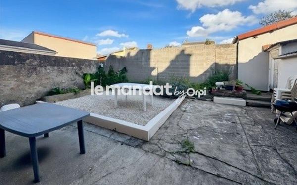 Maison à vendre    2 pièces •  Outreau