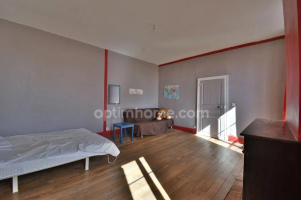 Maison de ville, 8 pièces, 306m²