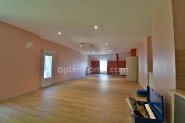 Maison de ville, 8 pièces, 306m²