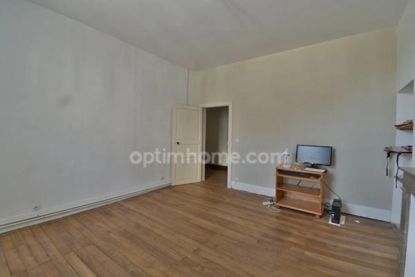 Maison de ville, 8 pièces, 306m²