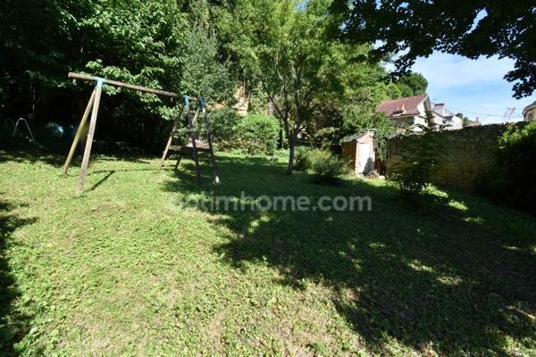 Maison de ville, 8 pièces, 306m²