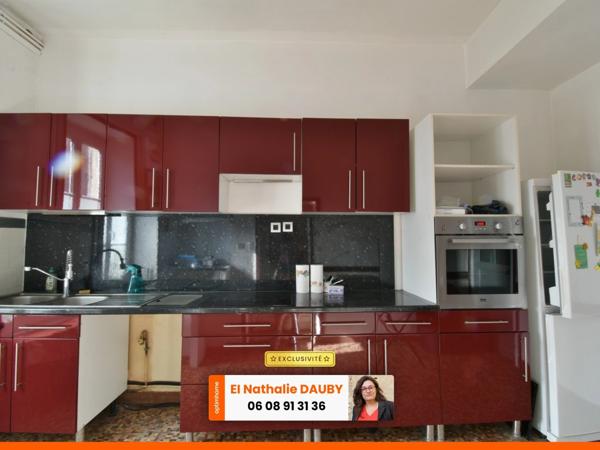 Maison de ville, 8 pièces, 306m²