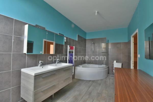 Maison de ville, 8 pièces, 306m²