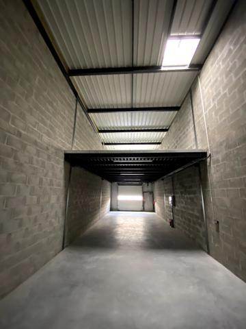 OPPORTUNITÉ RARE : TRÈS BEAU Local d'activité NEUF, Route de Clisson Basse Goulaine 160 m²
