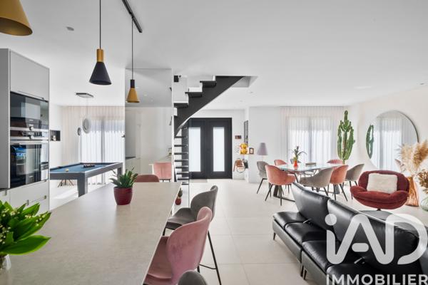 Maison à vendre 6 pièces 200 m² Jouars-Pontchartrain