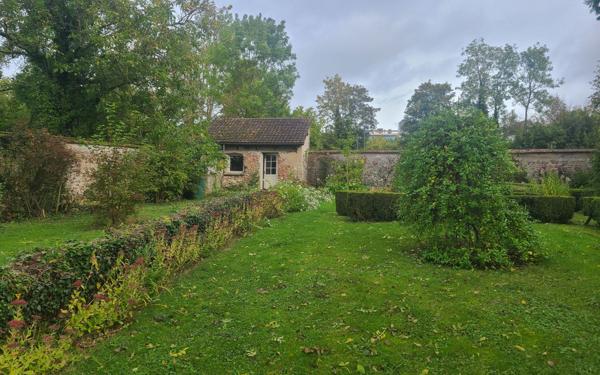 Maison à vendre    9 pièces •  Château-Thierry