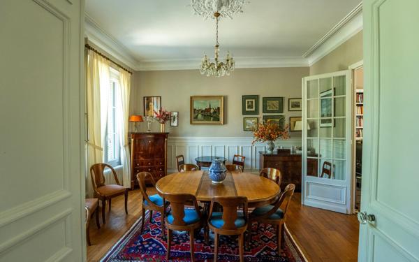 Maison à vendre    9 pièces •  Château-Thierry