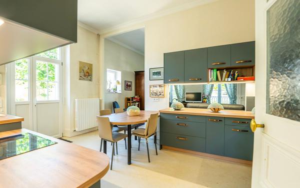 Maison à vendre    9 pièces •  Château-Thierry