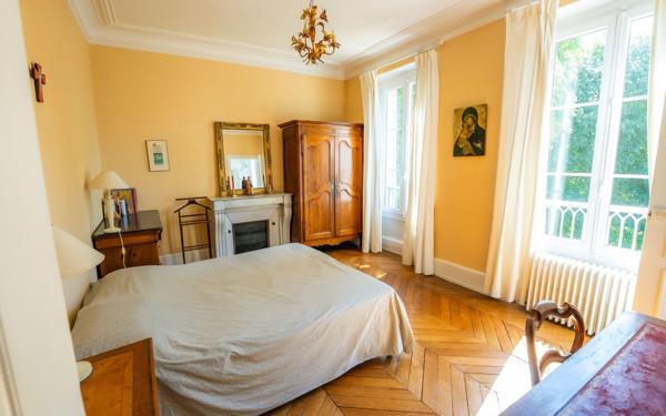 Maison à vendre    9 pièces •  Château-Thierry