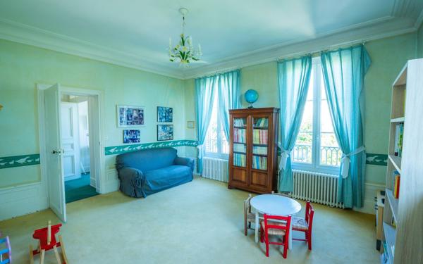 Maison à vendre    9 pièces •  Château-Thierry