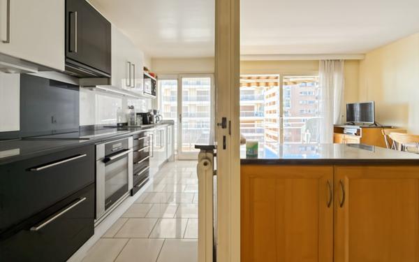 Appartement à vendre    2 pièces • 43,86 m2 Fréjus