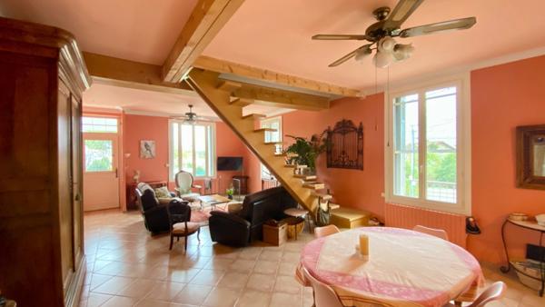 Maison 250 m2 à Pélissane