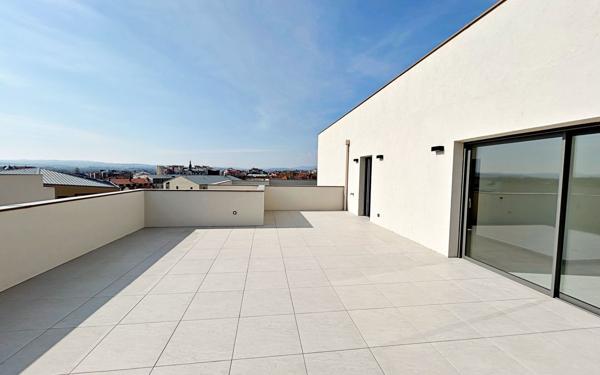 Appartement à vendre    4 pièces • 104 m2 Roanne