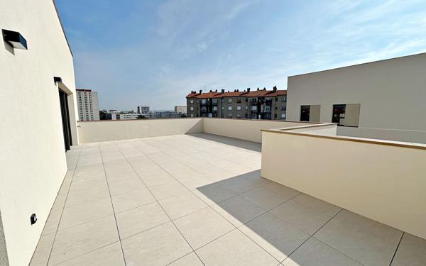 Appartement à vendre    4 pièces • 104 m2 Roanne