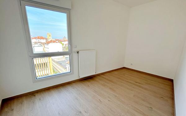 Appartement à vendre    4 pièces • 104 m2 Roanne