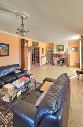 Maison d'architecte 200 m² – 6 pièces – Calme - au cœur de Saint-Gaudens (31)