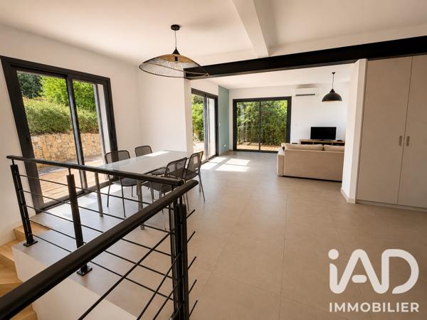 Maison à vendre 5 pièces 141,87 m² Carnoux-en-Provence