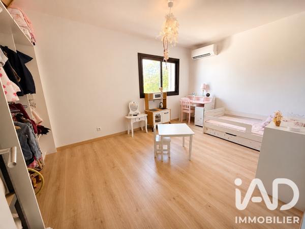 Maison à vendre 5 pièces 141,87 m² Carnoux-en-Provence