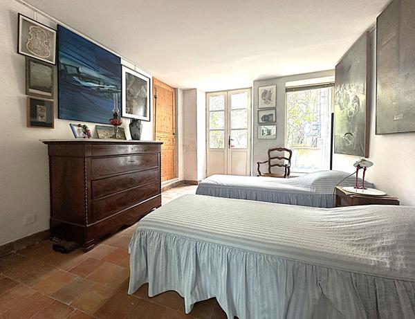 Appartement 4 pièces - 150 m² Bien prestige