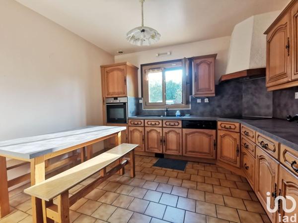 Maison 6 pièces de 136 m² à Gouvieux (60270)