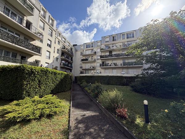 Appartement Drancy 4 pièce(s) 82.10 m2