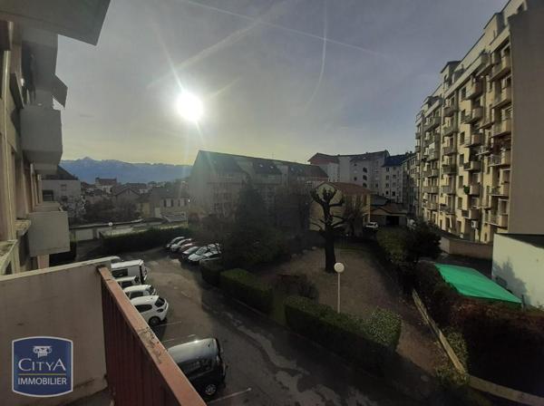 Appartement à louer 4 pièces 82.66m² Grenoble (38000)