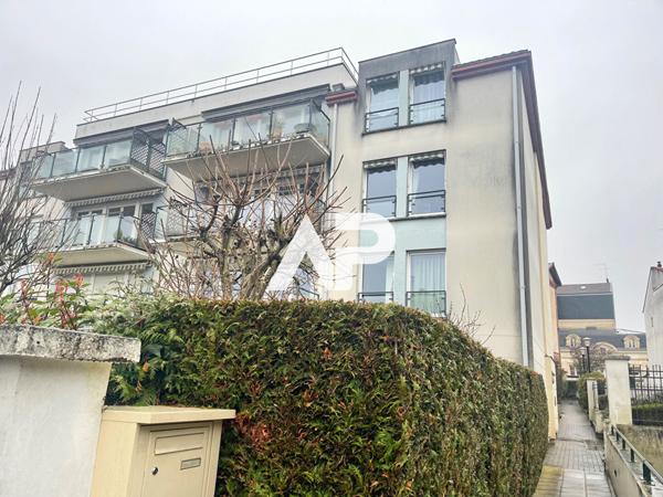 Appartement d'exception 5 pièces 109.38 m2 €495 000 ** - Référence 1598