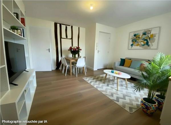 Location                                                      Appartement
                        
                     2 pièces                      44 m2                     à Tours