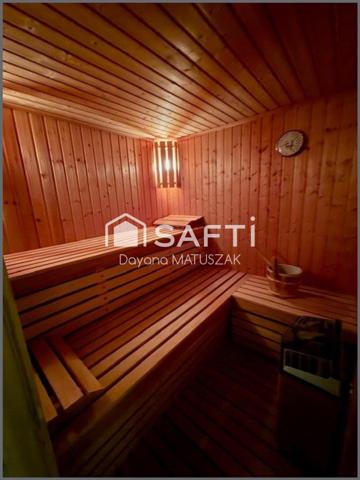 Demeure exposée plein sud avec piscine et spa