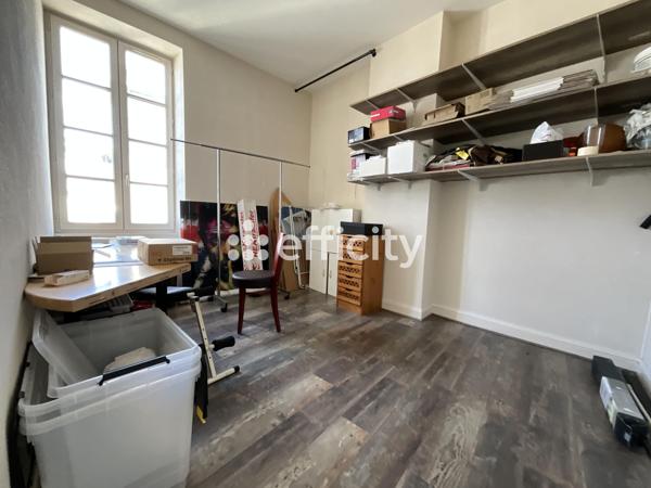 Appartement
         4 pièces
        - 104 m² 265 000 € *