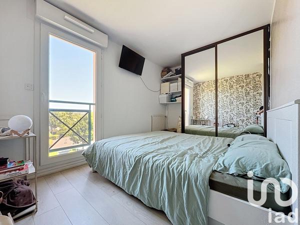 Appartement 4 pièces de 81 m² à Saulx-les-Chartreux (91160)