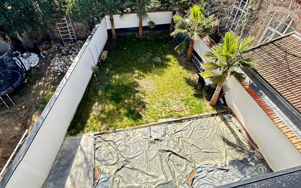 Maison à vendre    5 pièces • 299 m2 Saint-Maur-des-Fossés